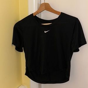 nike dry fit cropped shirt